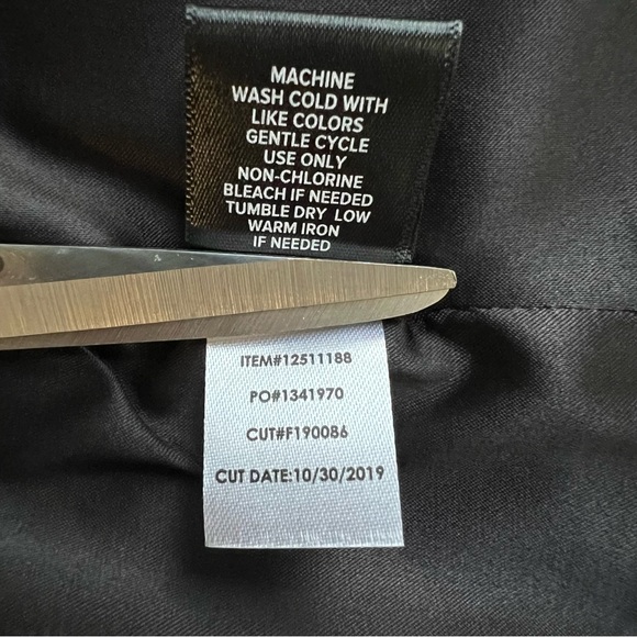 TORRID: Black Stripe Crepe Open Front Blazer 00 - Picture 12 of 12